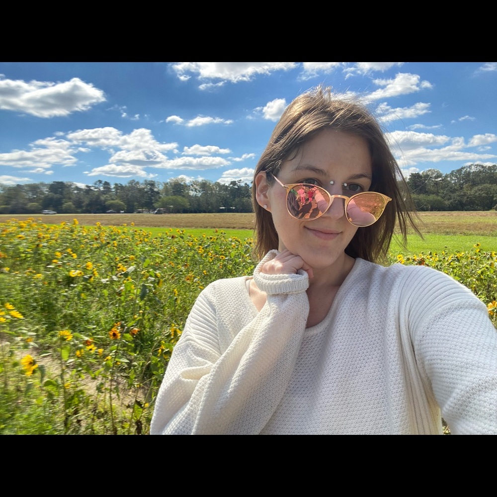 Meet your Posher, Paige
